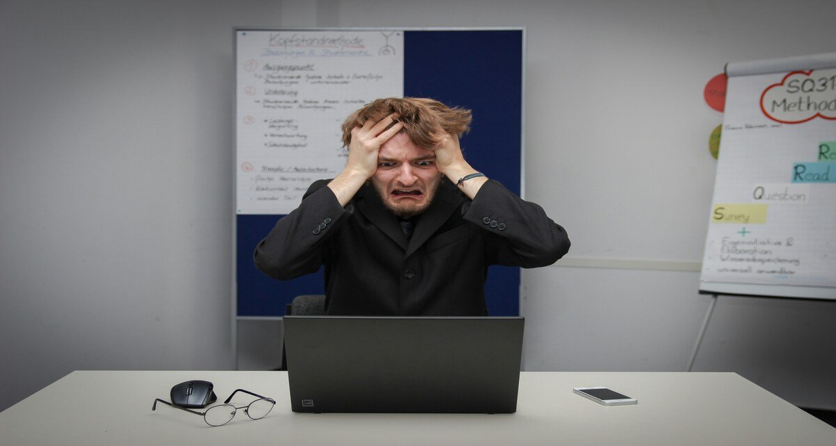 Foto por Unsplash Estrés laboral